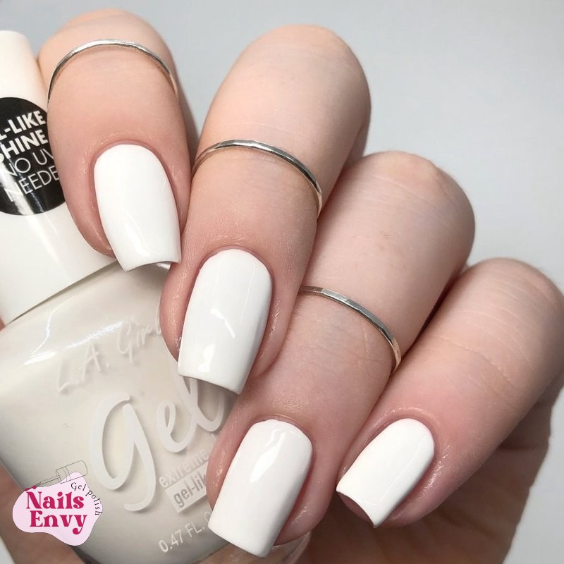 L.A. Girl Bare It All Nude Gel Polish Striking